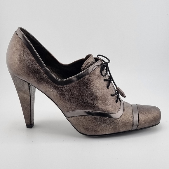 Stuart Weitzman shoes Size 8 - Picture 2 of 15